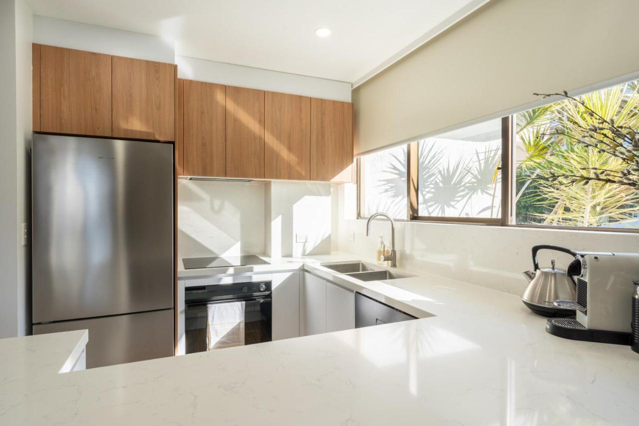 Apartment Getaway On Surf - Ground Floor - Family Friendly 100m From The