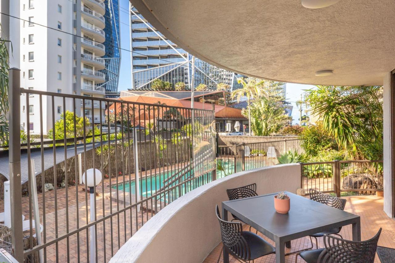 Getaway On Surf - Ground Floor - Family Friendly 100m From The Gold Coast